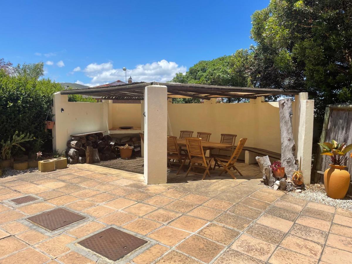 2 On Third Avenue Apartment Hermanus Exterior foto